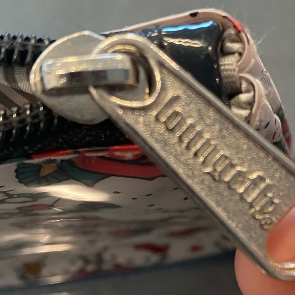 Loungefly Hello Kitty zipper pouch - Picture 4 of 7